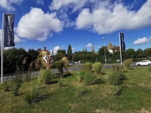 Lire la suite à propos de l’article 2️⃣ 🚗 Location Voiture Bayeux Pas Cher – Bons Plans 2025 pour Bayeux Location Voiture & Gare